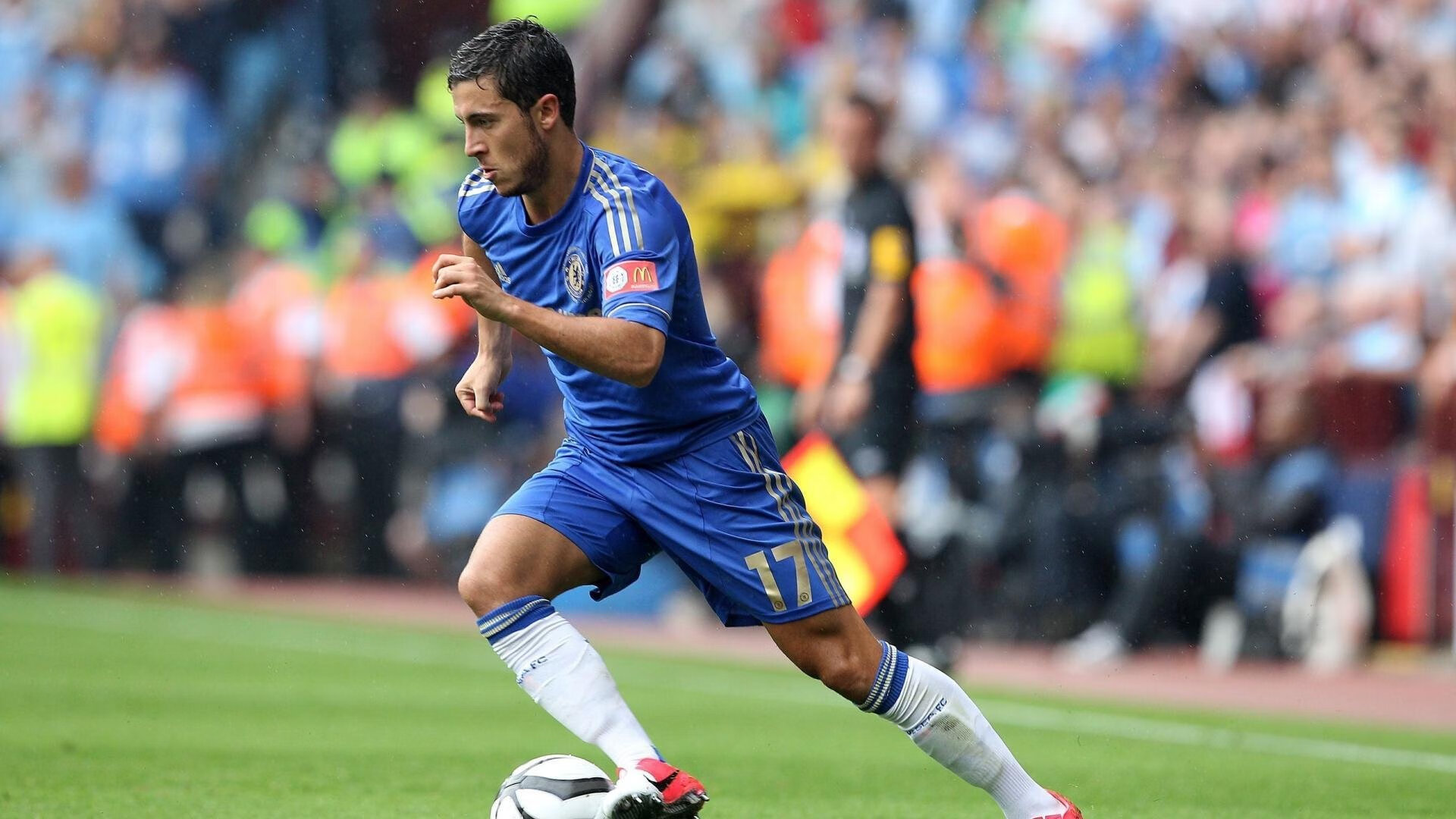 星空体育最新版-查默斯冲刺阶段技压群雄,查尔莫斯得分