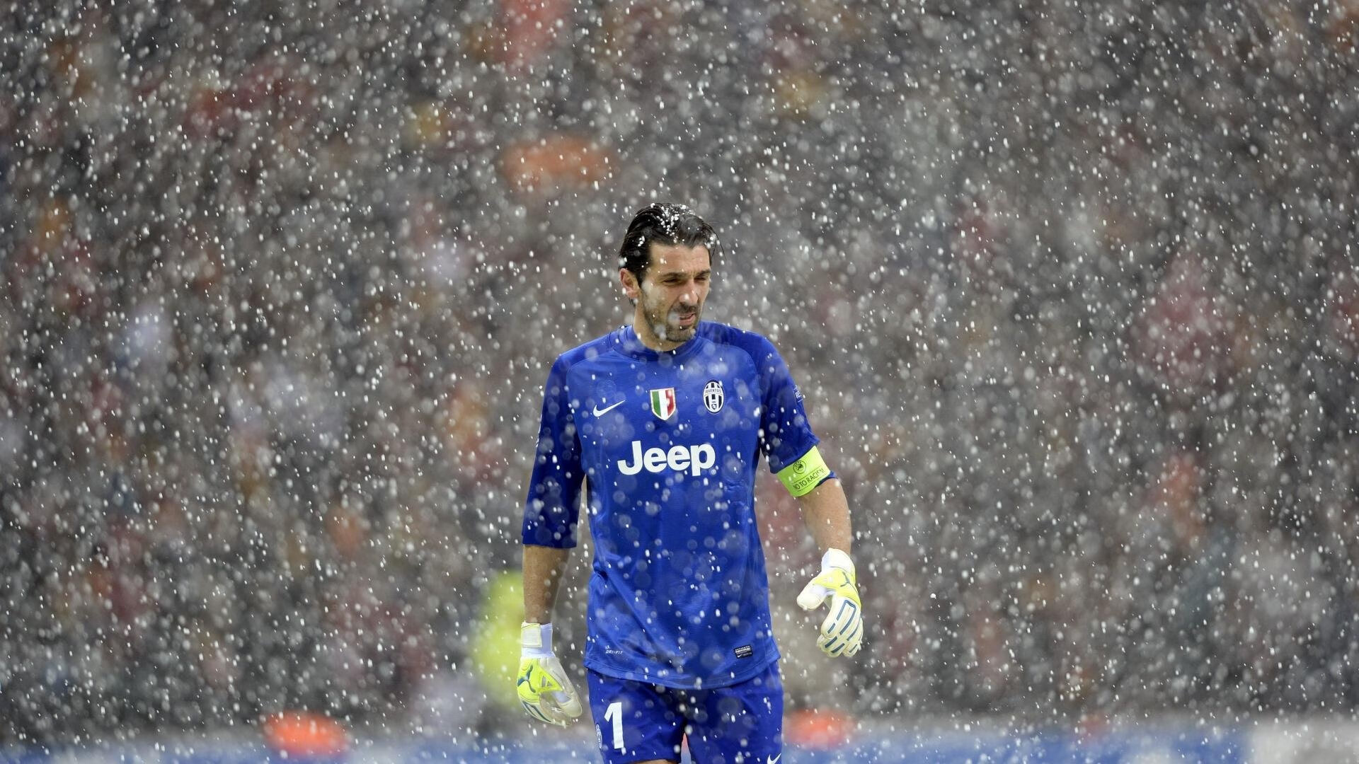 星空体育官网-美洲杯明星拼搏：个人突破助力夺冠！，美洲杯巨星